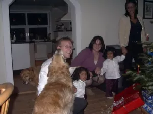 Det er fedt at danse om træet