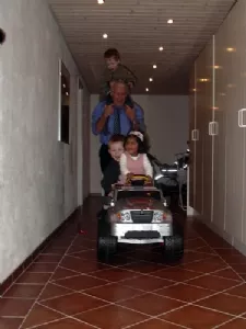 Fætter Thomas køre stærkt