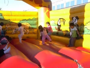 Hoppeborgen på Boliviatræf