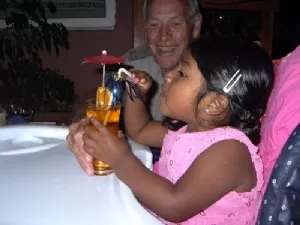 Sådan skal en æblejuice serveres