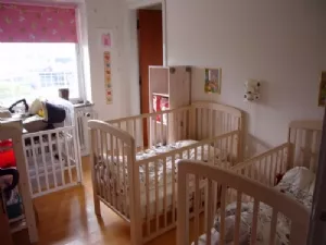 Et tætpakket børneværelse