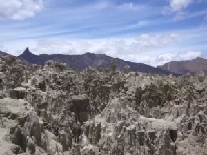 Spidsen til venstre kaldes Djævelens kindtand