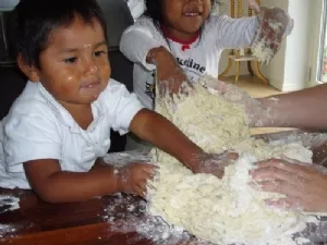 Og så skal der æltes