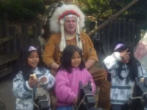 Høvding Langøre og hans tre Squaw'er