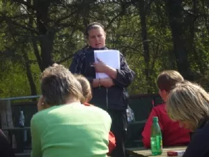 Resultatet af hvalpetesten læses op...