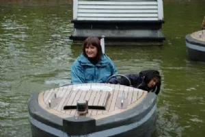 Mor og Christina i "speed-bådene" i Fårup