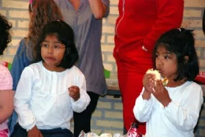 Og så må man spise madpakker allerede kl. 10