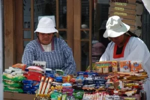 Hende har man ikke umiddelbart lyst til at handle med, vel?