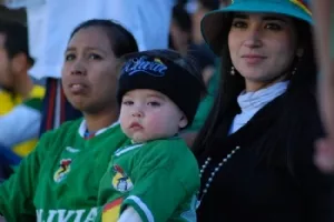 Mor og søn til landskamp