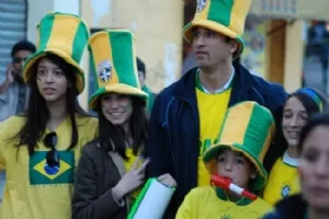 Men god stemning efter kampen (her uden for stadion)