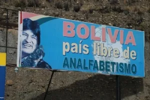 Men Eva Morales vil have udryddet analfabetisme