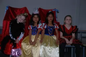 Til hofball på skolen