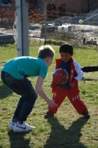 Fodbold med de store drenge (fætter Thomas)