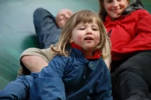 I Fårup sommerland med Onkel Thomas, Moster Lone, og Emilie og Lærke