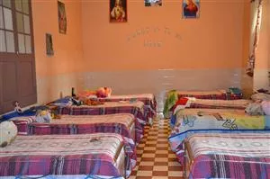 Sovesal for pigerne på 16+